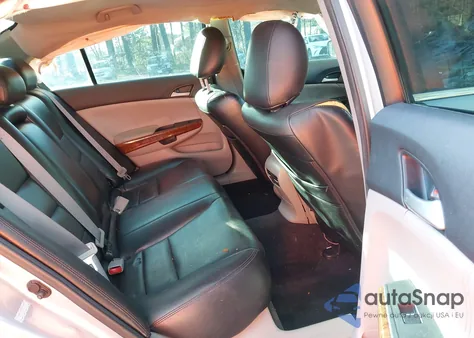 2011 Honda Accord 2.4 Ex-L from USA, damaged, VIN 1HGCP2F83BA126871